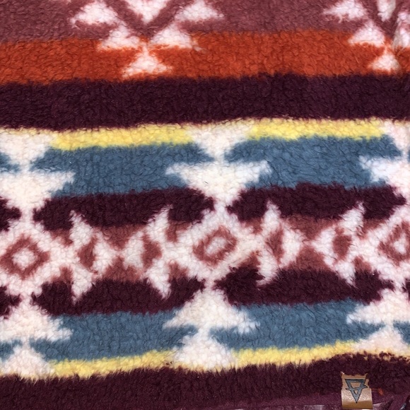 LIV OUTDOOR WINTER Sherpa Fleece Pullover - Picture 5 of 10